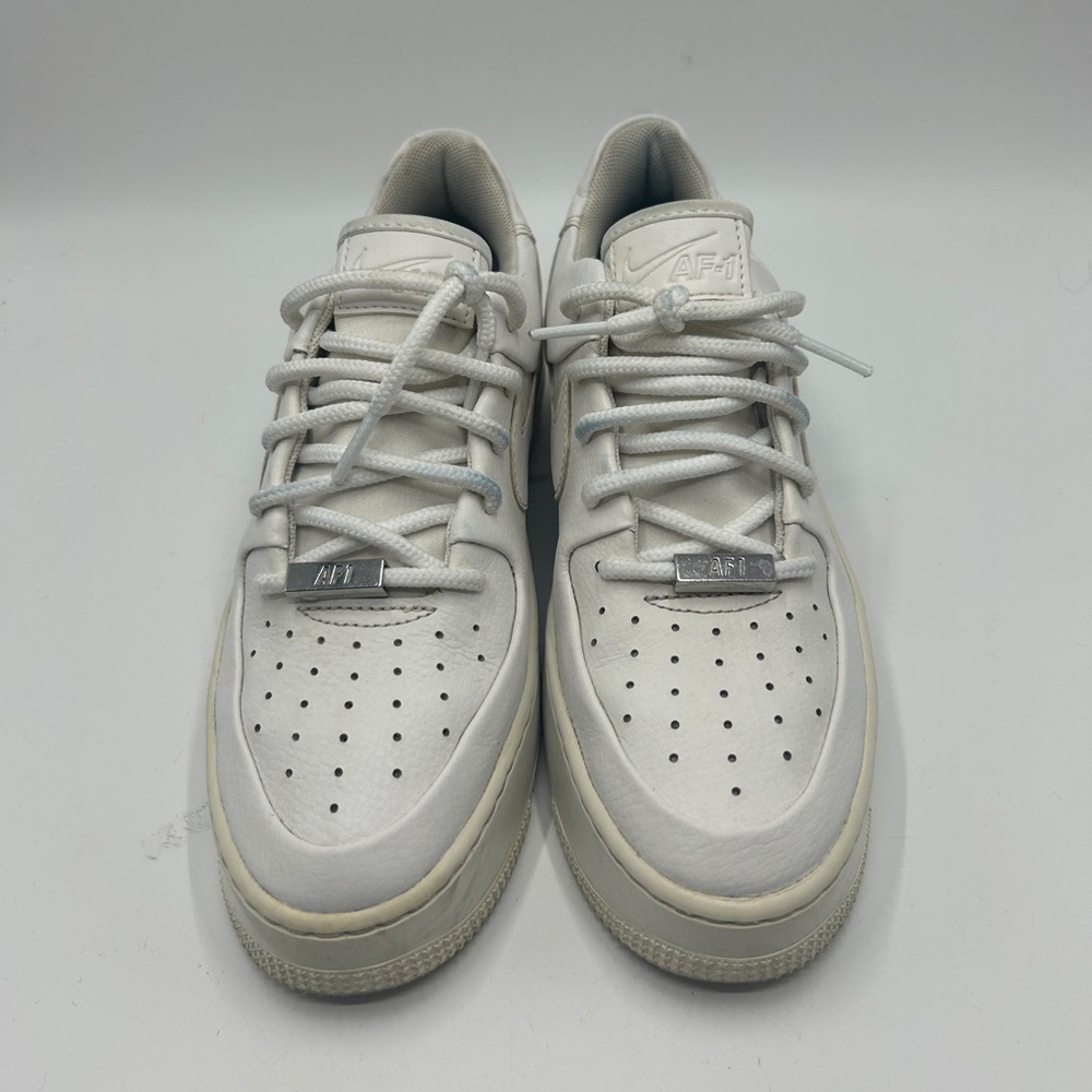Nike Air Force 1’s Women's White Sneakers Size 7.5 - Picture 2 of 6